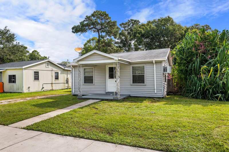4 bedroom Single Family Residence at 5101 37th Street, Lellman Heights 1st Sec, St Petersburg — photo 1