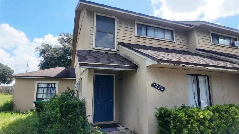 3 bedroom Townhouse at 1299 Woodman Way #1, Lake Sherwood Hills Ph 03, Orlando — photo 1