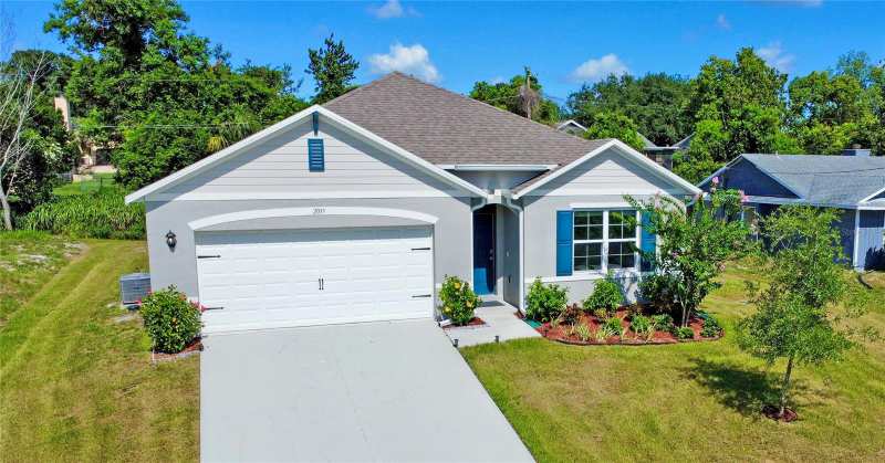 4 bedroom Single Family Residence at 2033 E Gloria Drive, Deltona Lakes Unit 04, Deltona — photo 1