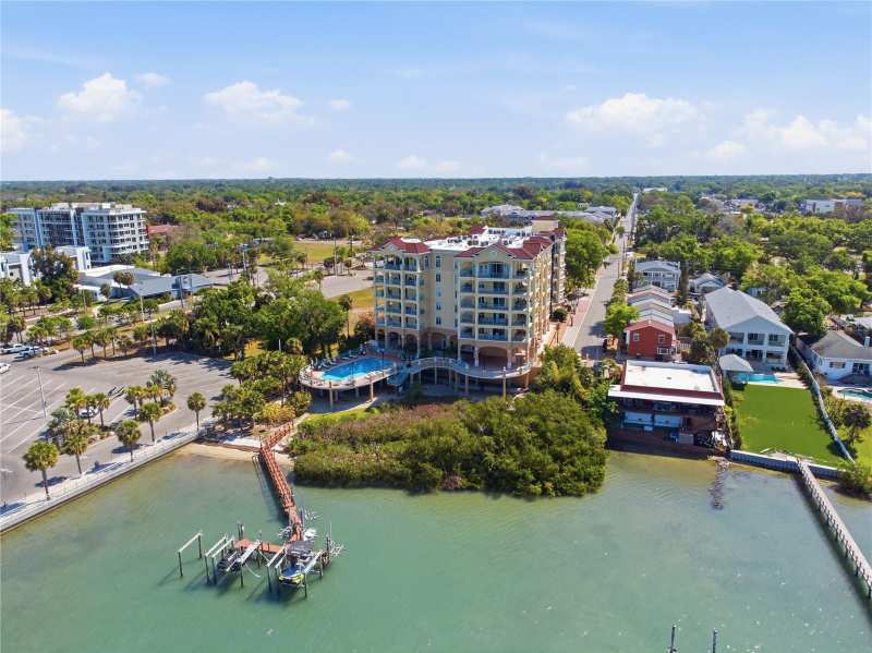 3 bedroom Condominium at 700 N Osceola Avenue #305, Bayview Condo Clearwater, Clearwater — photo 1