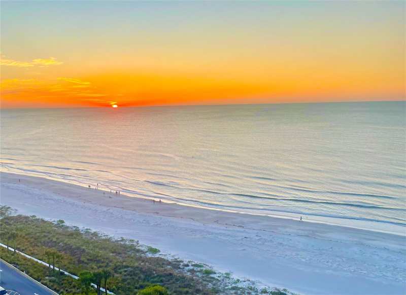 3 bedroom Condominium at 1390 Gulf Boulevard #Ph-3, Clearwater Sand Key, Clearwater Beach — photo 1