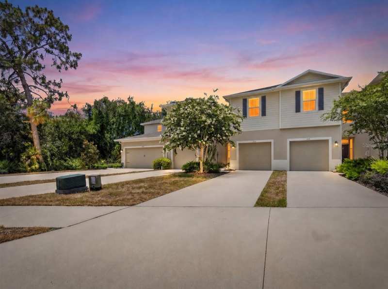 3 bedroom Townhouse at 2911 Jacob Crossing Lane, Preserve/Gulf Trace, Holiday — photo 1