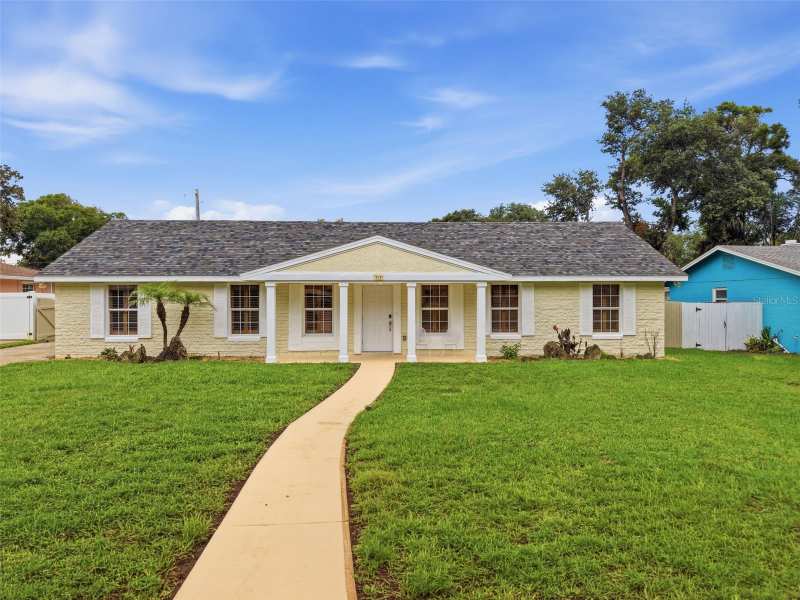 4 bedroom Single Family Residence at 59 Crestwood Circle, Woodmere Un 02, Ormond Beach — photo 1