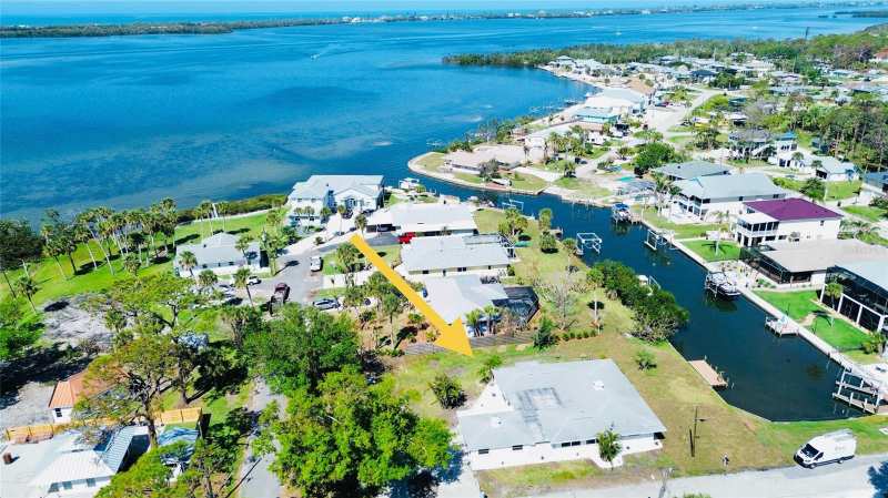 3 bedroom Single Family Residence at 352 Oak Street, Lemon Bay Park, Englewood — photo 1