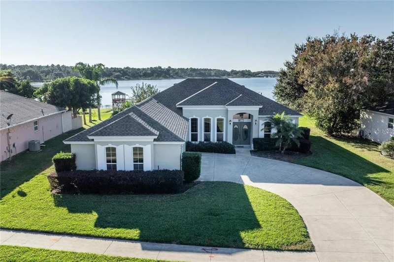 3 bedroom Single Family Residence at 3804 Bayshore Circle, Tavares Lakeside At Tavares Sub, Tavares — photo 1
