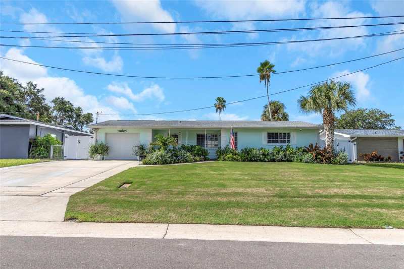 3 bedroom Single Family Residence at 1071 Suemar Road, Suemar Sub 2nd Add, Dunedin — photo 1