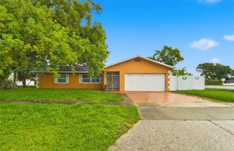 3 bedroom Single Family Residence at 11351 130th Avenue, Orangewood Estates, Largo — photo 1