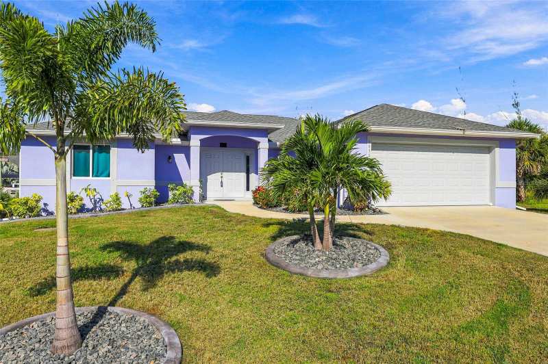 3 bedroom Single Family Residence at 10554 Live Oak Road, Port Charlotte Sec 082, Port Charlotte — photo 1