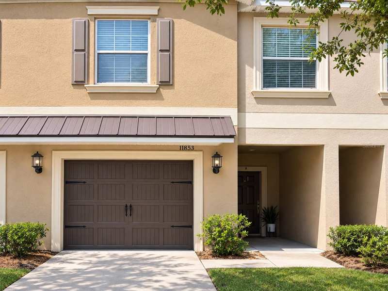 3 bedroom Townhouse at 11853 Greengate Drive, Verandah Twnhms, Hudson — photo 1