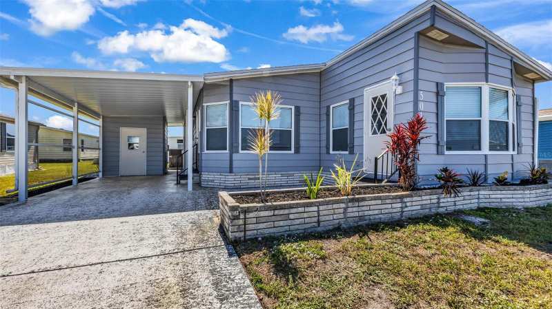 2 bedroom Manufactured Home at 503 Madonna, La Casa Mhp Co-Op, North Port — photo 1