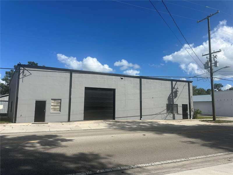 bedroom Garage Condo at 212 N Florida Avenue, Schenk & Anderson, Wauchula — photo 1