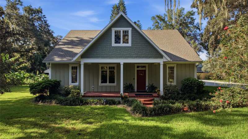 3 bedroom Single Family Residence at 1905 Pine Street, Valrico, Valrico — photo 1