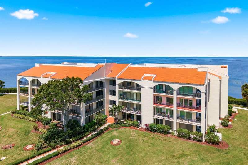 2 bedroom Condominium at 302 Mariner Drive #302, Mariner Village Northwest Condo, Tarpon Springs — photo 1