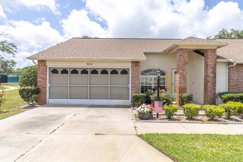 2 bedroom Condominium at 9058 Arundle Place, Cambridge Commons Condo Ph 01, New Port Richey — photo 1
