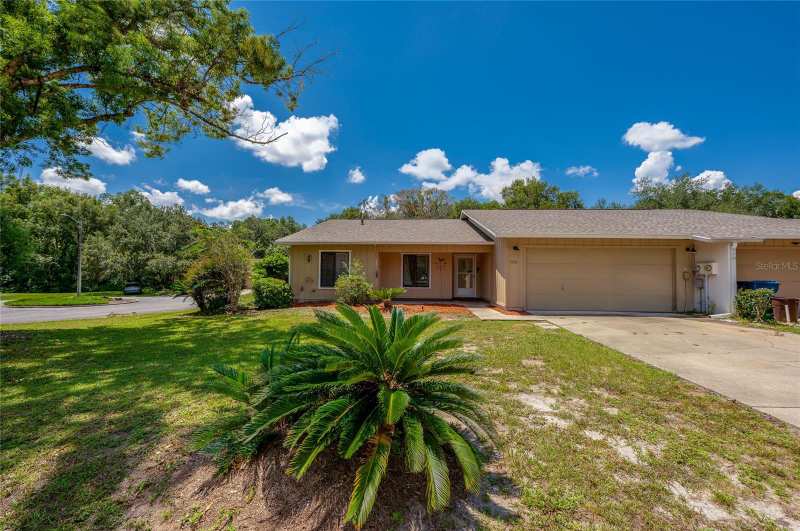 3 bedroom Villa at 1040 W Village Green Road, Brandywine Club Villas Unit 04, Deland — photo 1