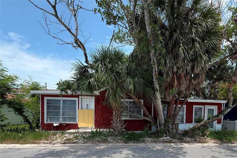 3 bedroom Single Family Residence at 116 85th Avenue, Herrons Sub 7, Treasure Island — photo 1
