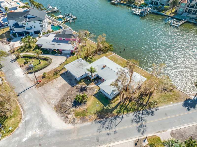 3 bedroom Single Family Residence at 5412 Pali Way, Brightwater Beach Estates, St Pete Beach — photo 1