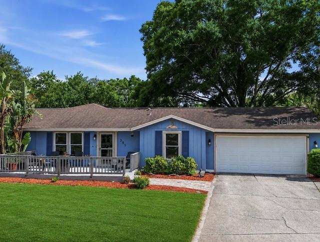 3 bedroom Single Family Residence at 391 Walnut Court, Forest Grove Ph III, Palm Harbor — photo 1