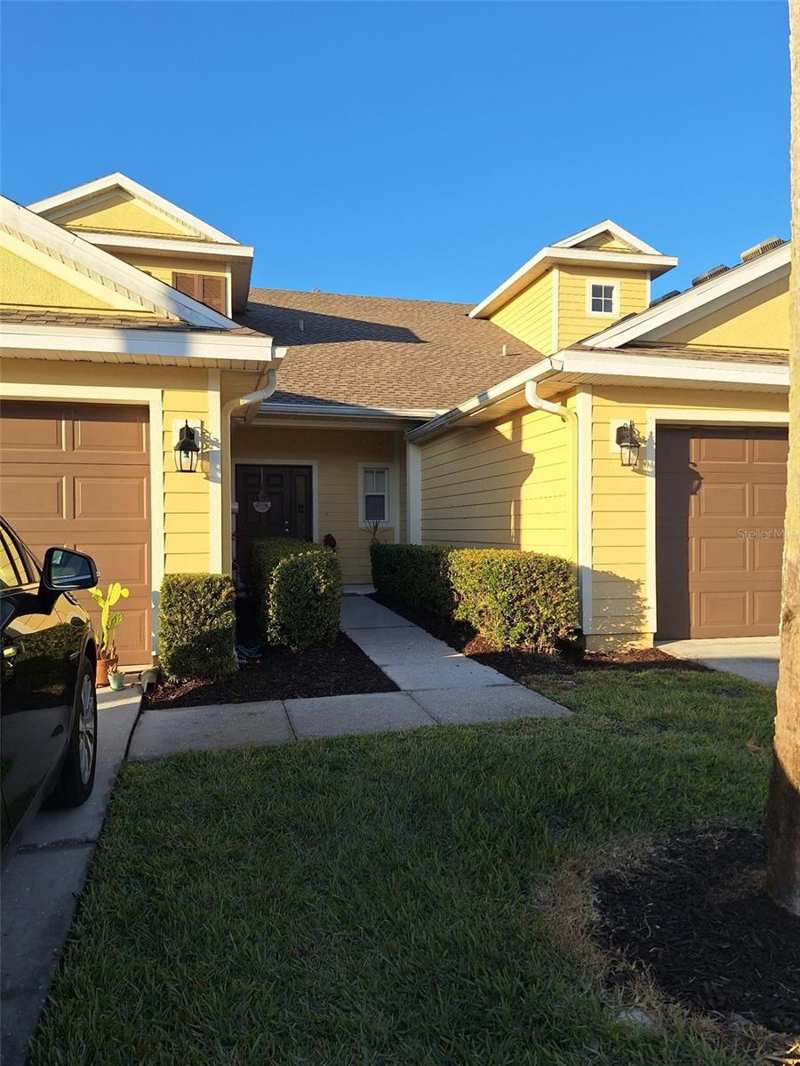 3 bedroom Townhouse at 8520 Broken Willow Court, Hammocks, Tampa — photo 1