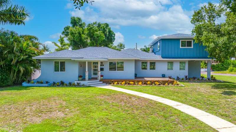 5 bedroom Single Family Residence at 380 Villagrande Avenue, Pasadena On The Gulf Sec B, St Petersburg — photo 1