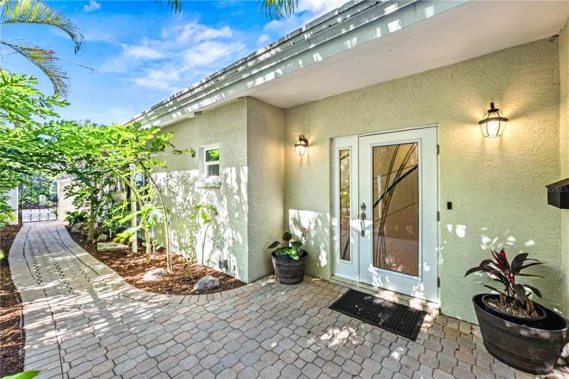 2 bedroom Condominium at 1320 Moonmist Drive #B-11, Polynesian Gardens, Sarasota — photo 1
