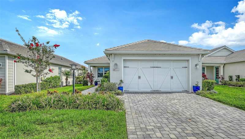 3 bedroom Single Family Residence at 8152 Sternway Road, Lakehouse Cove At Waterside, Sarasota — photo 1