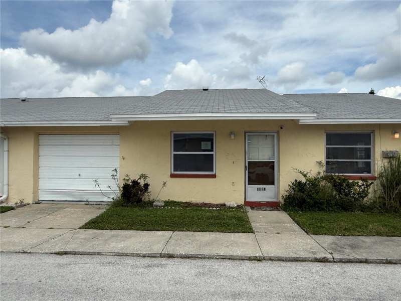 1 bedroom Villa at 4937 Hazner Street, New Port Colony 08 Way, New Port Richey — photo 1