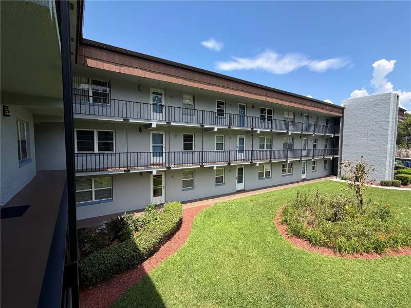 3 bedroom Condominium at 333 Lake Howard Drive #211B, Imperial Harbours Ph 01, Winter Haven — photo 1