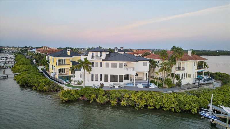 4 bedroom Single Family Residence at 4102 Causeway Vista Drive, The Reserve Of Old Tampa Bay, Tampa — photo 1