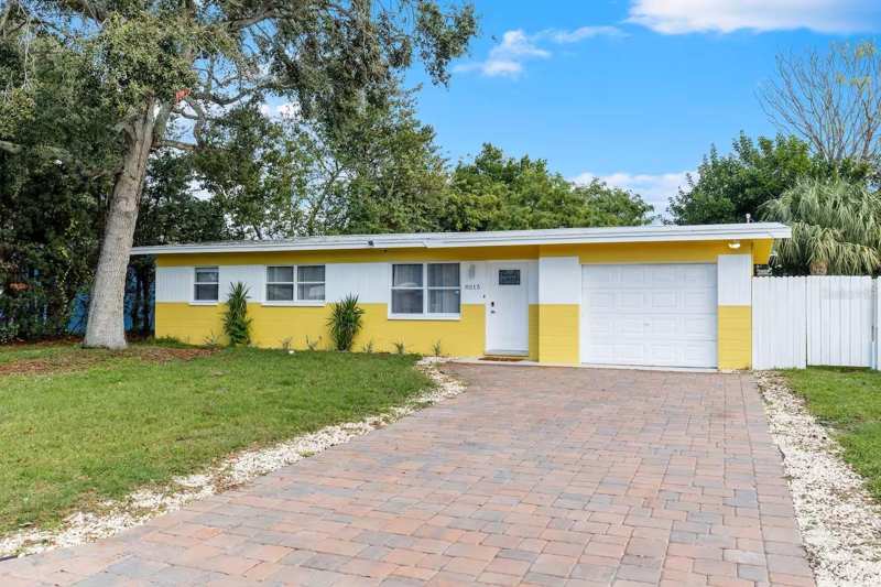 3 bedroom Single Family Residence at 8215 Quail Road, Cross Bayou Estates, Seminole — photo 1