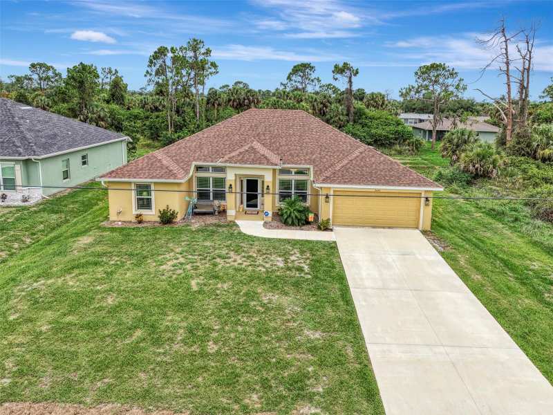 4 bedroom Single Family Residence at 2443 Lancaster Lane, Port Charlotte Sub 09, North Port — photo 1