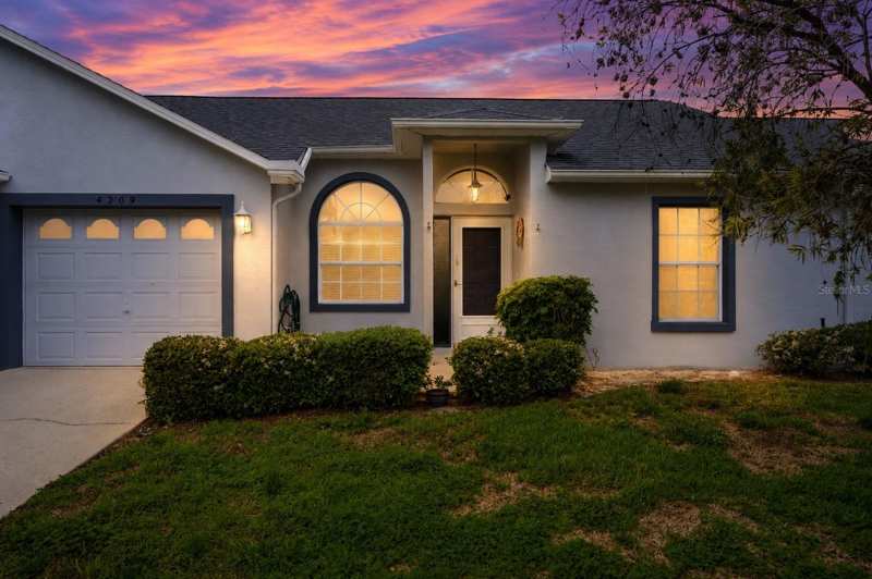 2 bedroom Villa at 4209 Avanti Circle, Villa Del Rio, New Port Richey — photo 1
