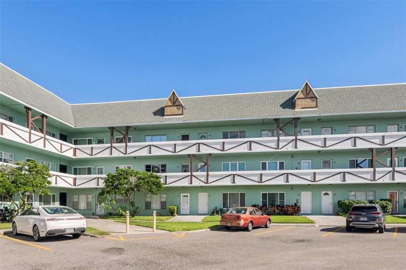 1 bedroom Condominium at 2043 Denmark Street #75, On Top Of The World, Clearwater — photo 1