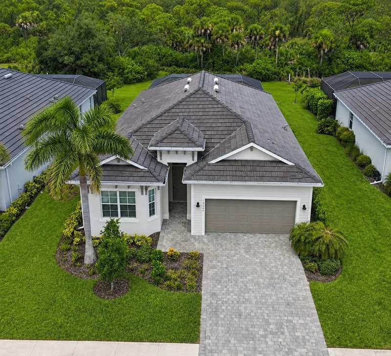 3 bedroom Single Family Residence at 17365 Jadestone Court, Wellen Park Golf & Country Club, Venice — photo 1