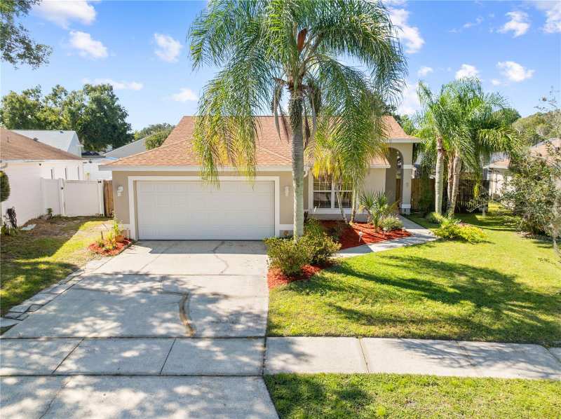 3 bedroom Single Family Residence at 408 Lancers Drive, Mount Greenwood Unit 5 Of, Winter Springs — photo 1