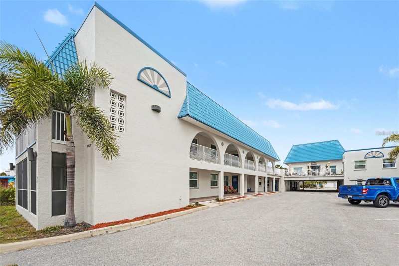 1 bedroom Condominium at 17035 Gulf Boulevard #216, El Mar Condo, North Redington Beach — photo 1