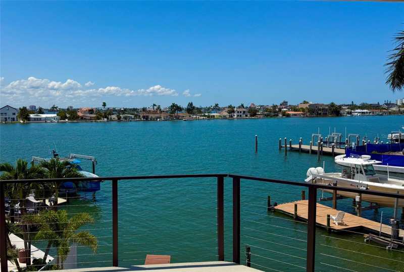 4 bedroom Single Family Residence at 850 59th Avenue, Bahia Shores, St Pete Beach — photo 1