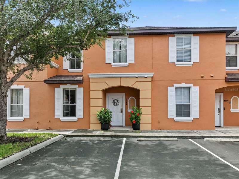 3 bedroom Townhouse at 2706 Impala Lane #2706, Regal Oaks At Old Town, Kissimmee — photo 1