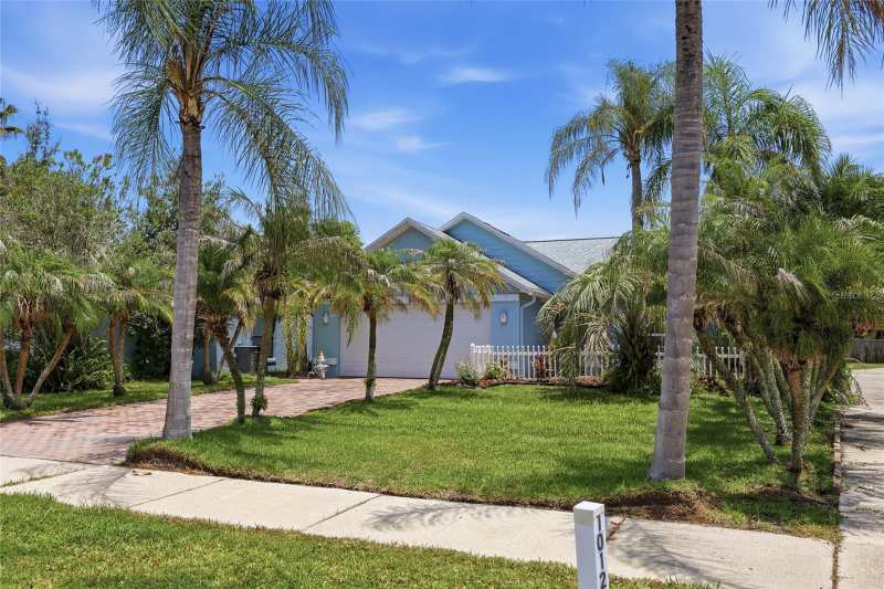2 bedroom Single Family Residence at 1014 Conley Drive, Alafaya Woods Ph 03, Oviedo — photo 1