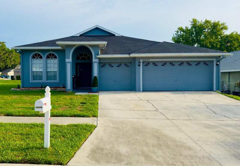 4 bedroom Single Family Residence at 35609 Welby Court, Lake Bernadette 02B, Zephyrhills — photo 1