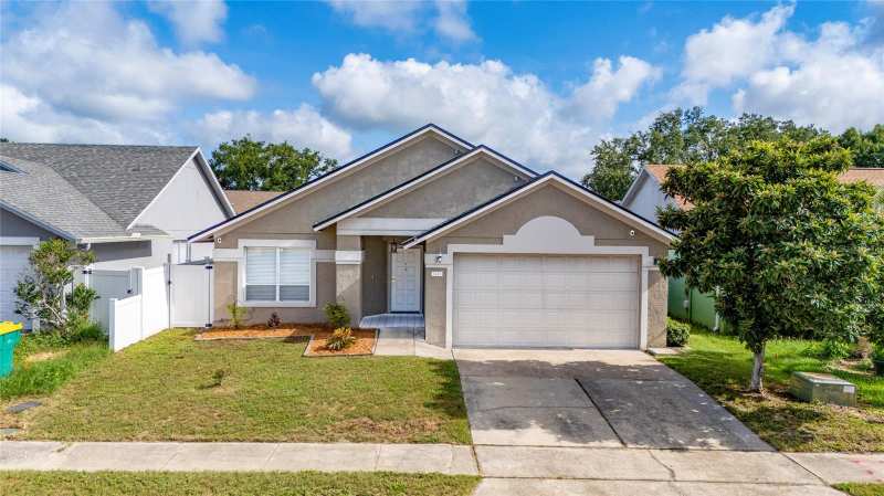 3 bedroom Single Family Residence at 8809 Parliament Court, Lindfields Unit 1, Kissimmee — photo 1