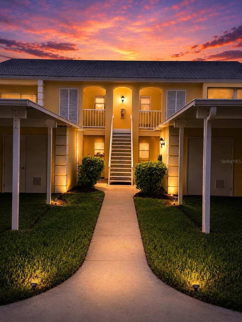 2 bedroom Condominium at 402 Cerromar Circle #105, Westchester Garden & Plan, Venice — photo 1