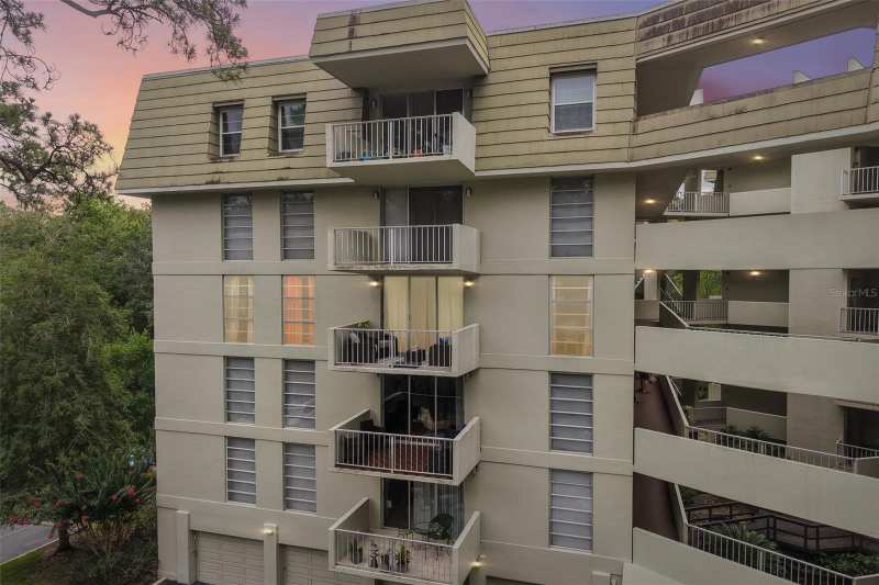 1 bedroom Condominium at 1717 NW 23rd Avenue #4E, Gaineswood, Gainesville — photo 1