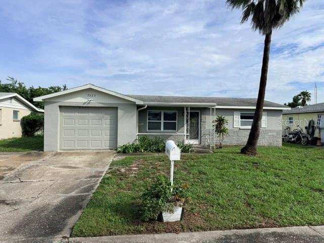 2 bedroom Single Family Residence at 7323 Oak Crest Drive, Regency Park, Port Richey — photo 1