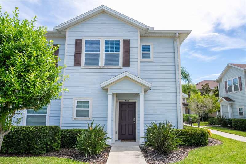 4 bedroom Townhouse at 9008 Shine Drive, West Lucaya Village, Kissimmee — photo 1