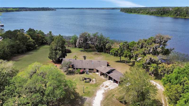 2 bedroom Single Family Residence at 5268 State Road 11, Lake Dias, De Leon Springs — photo 1
