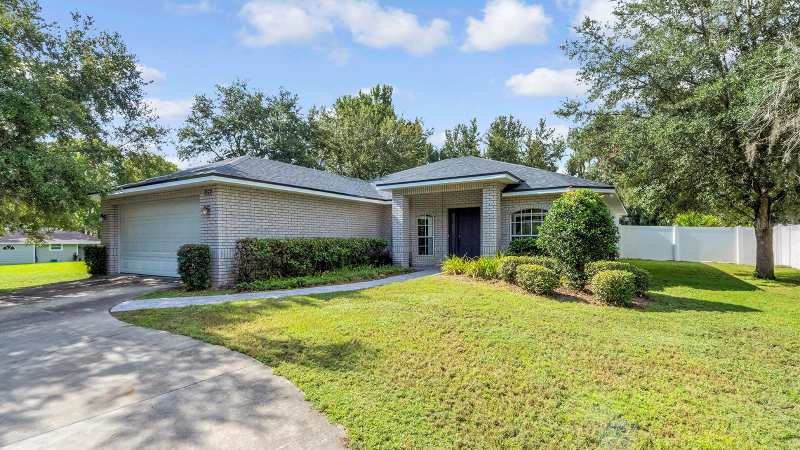 3 bedroom Single Family Residence at 252 Dirksen Drive, Plantation Estates Unit 31, Debary — photo 1