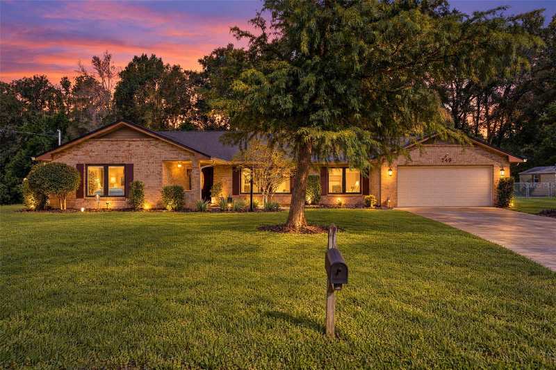 3 bedroom Single Family Residence at 749 Westchester Drive, Country Club Estates, Deland — photo 1