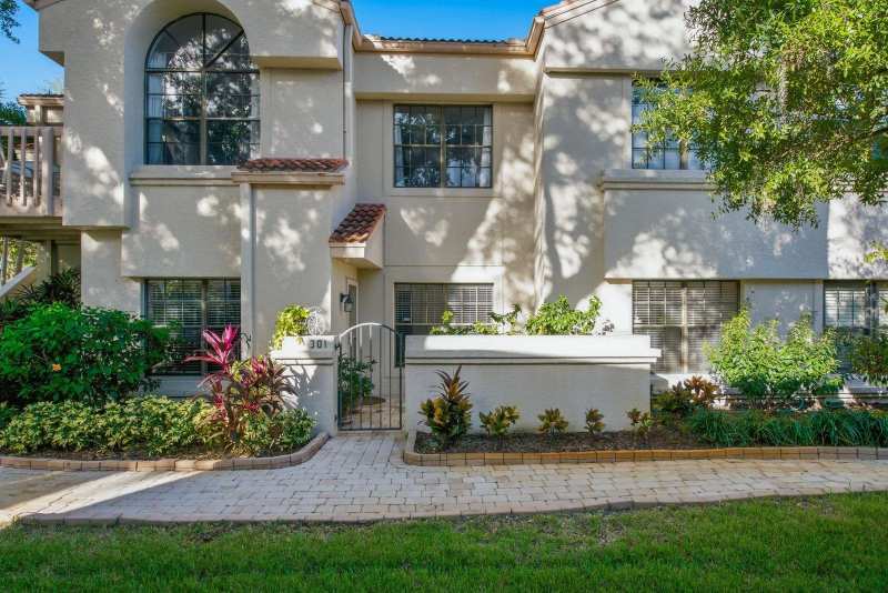 2 bedroom Condominium at 301 Los Prados Drive #301, Los Prados Condo, Safety Harbor — photo 1