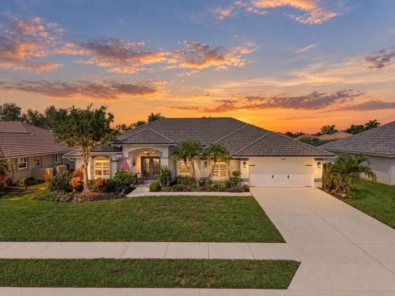 3 bedroom Single Family Residence at 530 Lake Of The Woods Drive, The Lakes Of Jacaranda, Venice — photo 1